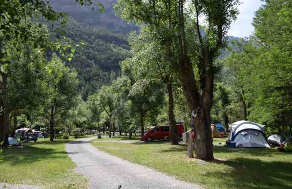 Camping dans les Hautes-Alpes